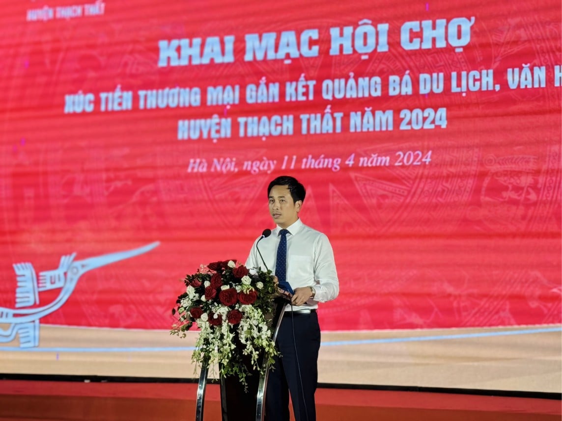 Hội chợ xúc tiến thương mại gắn kết du lịch, quảng bá văn hoá địa phương tại huyện Thạch Thất