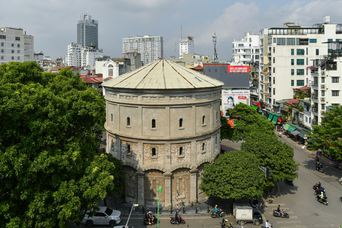 Hang Dau booth in Hanoi seen from above. Photo: Giang Huy