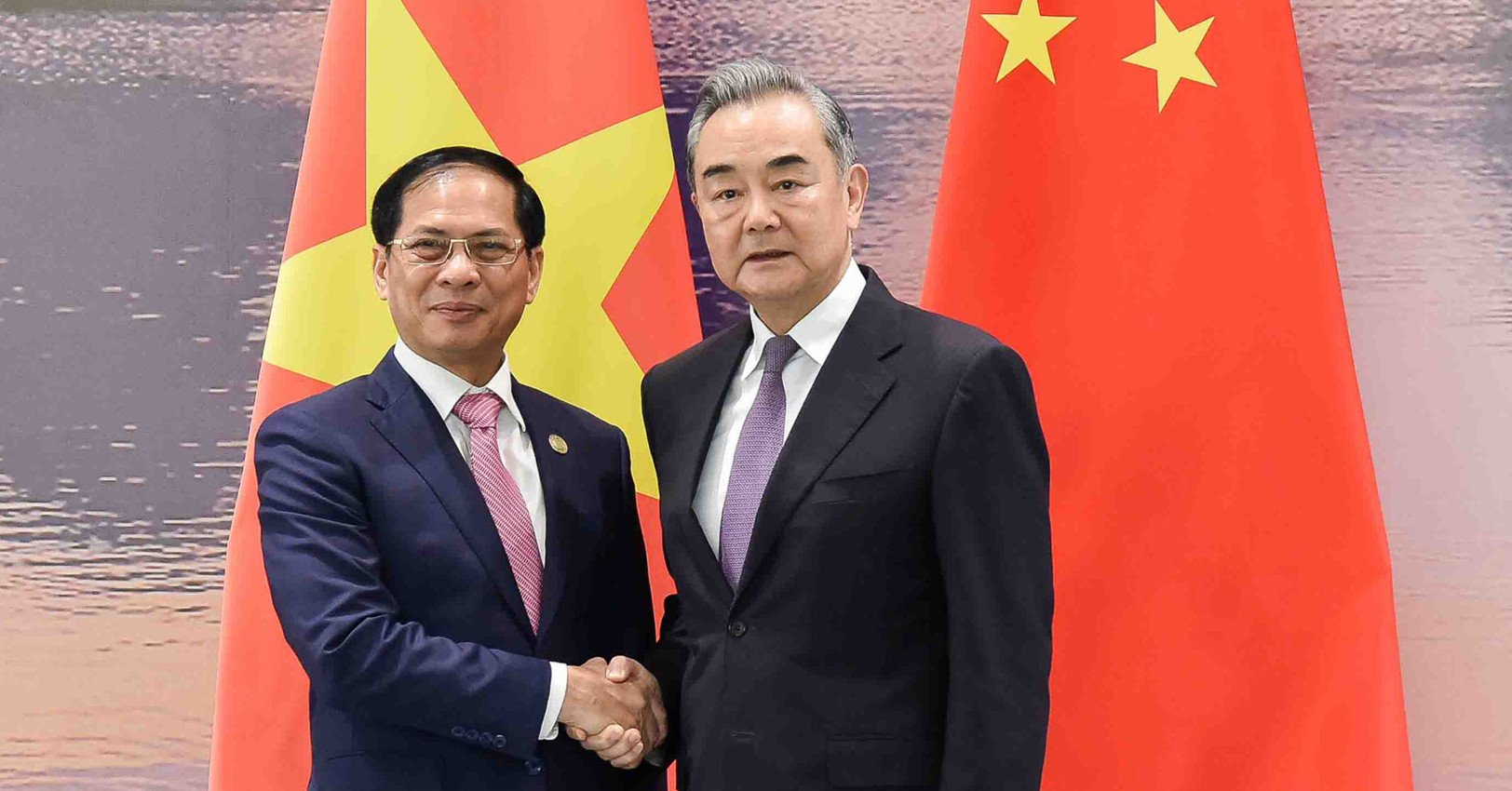 Vietnam propone a China ampliar el proyecto “Dos Corredores, Un Cinturón”