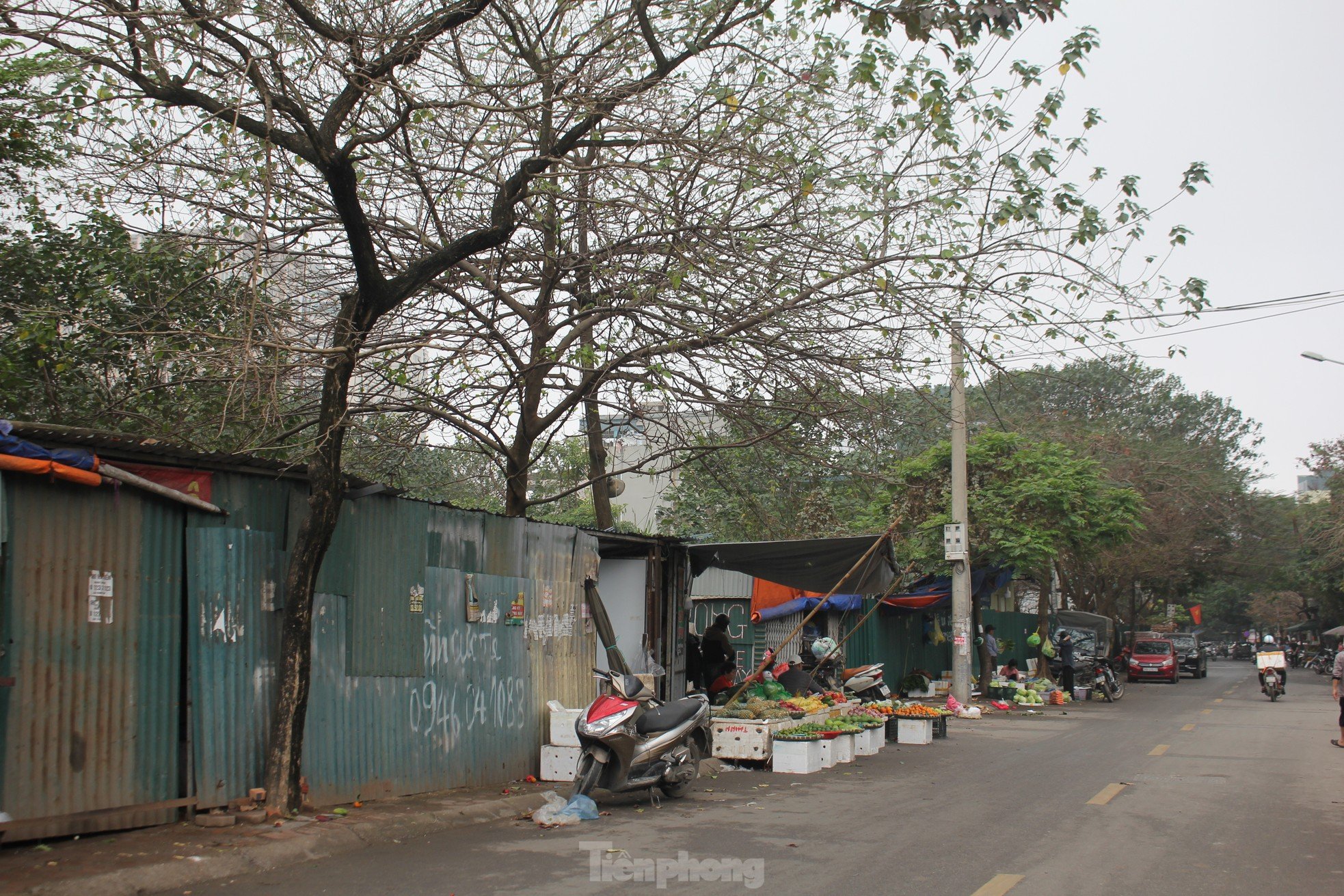 ภาพระยะใกล้ของโครงการ Constrexim Complex ที่ถูกทิ้งร้างมานานกว่าทศวรรษบนดินแดน 'ทองคำ' ของฮานอย ภาพที่ 20