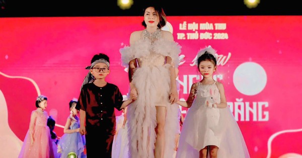 Children's fashion inspired by stories about Mid-Autumn Festival