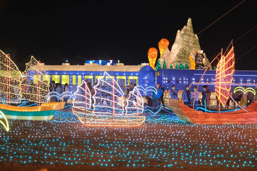 vnp_lantern16.jpg