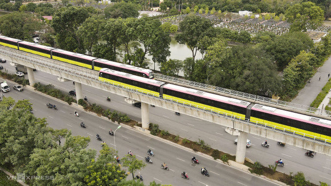 Prueba del tren de la estación de tren de Nhon - Hanoi el 5 de diciembre de 2022. Foto: Pham Chieu