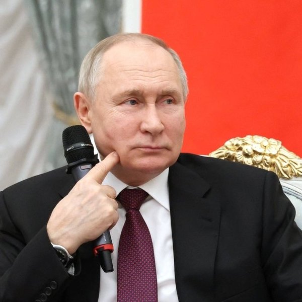 Tổng thống Nga Putin được yêu mến ở các nước Trung Đông và châu Phi