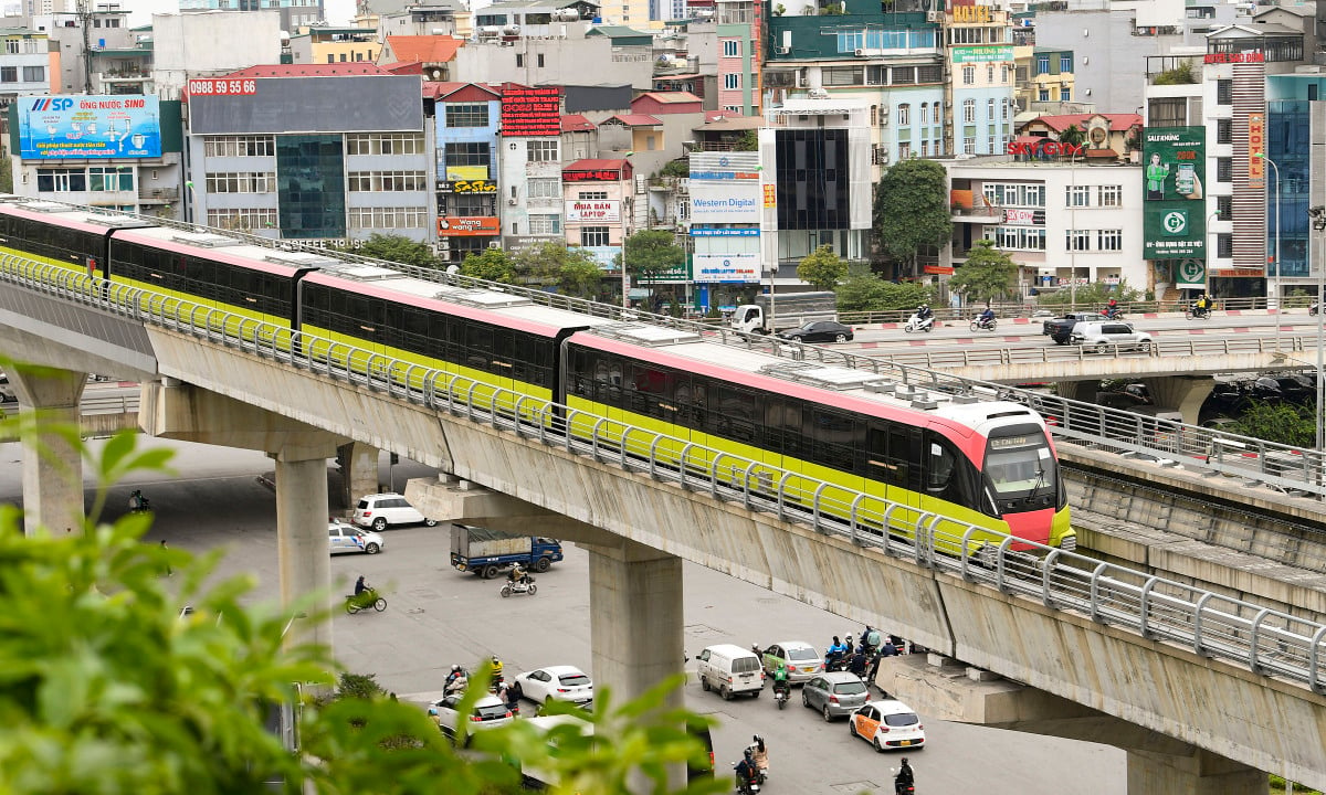 Hanoi y Ho Chi Minh City continúan construyendo ferrocarriles y metros urbanos de gran escala.