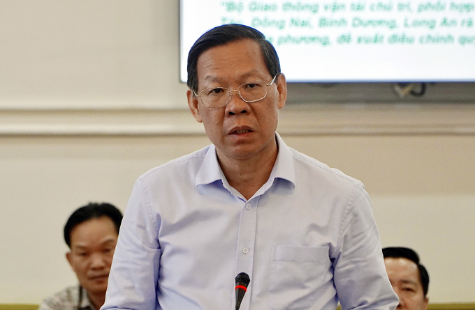 Chairman of Ho Chi Minh City People's Committee Phan Van Mai at the working session on the afternoon of February 22. Photo: Gia Minh