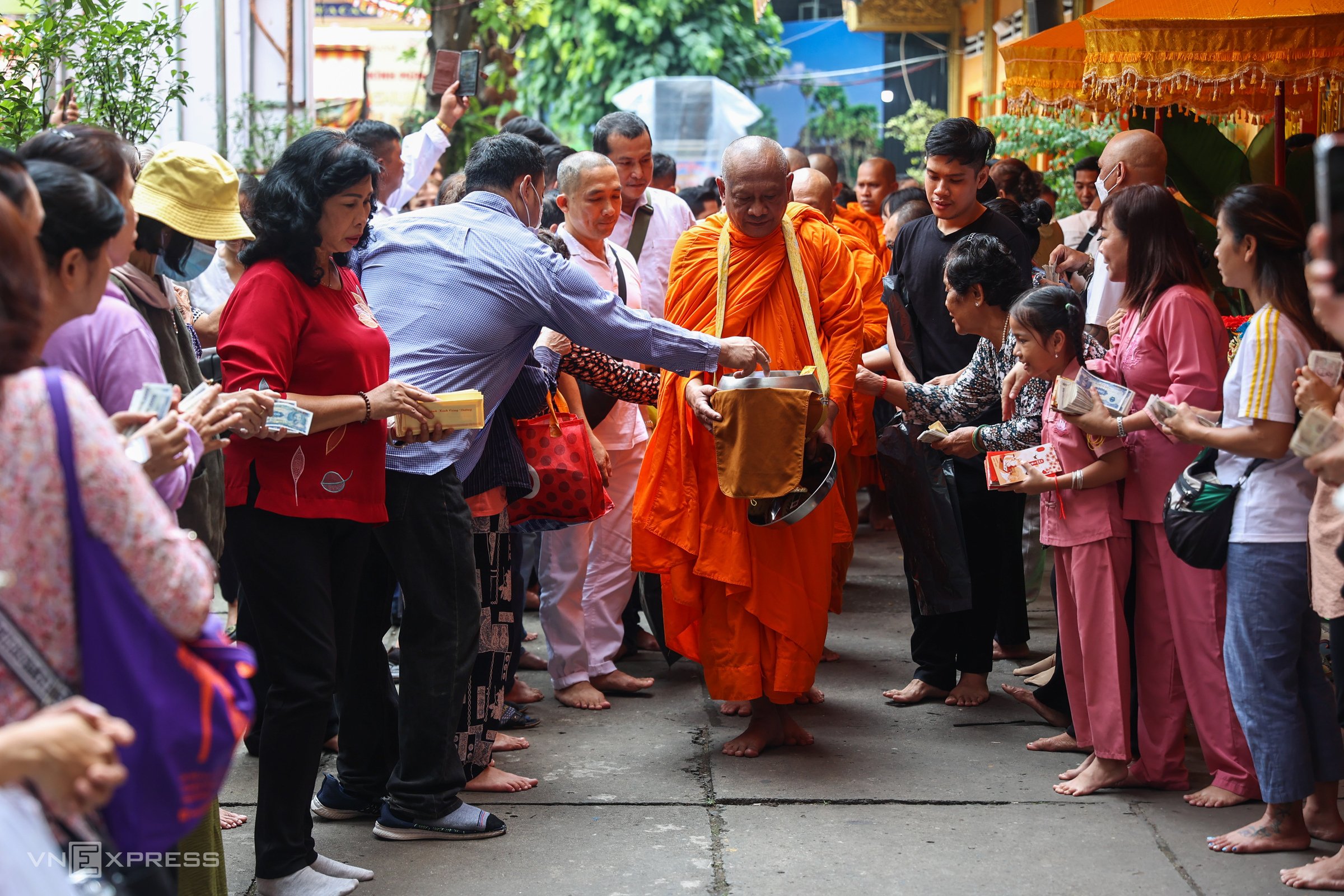 Lễ Sene Dolta của người Khmer ở Sài Gòn