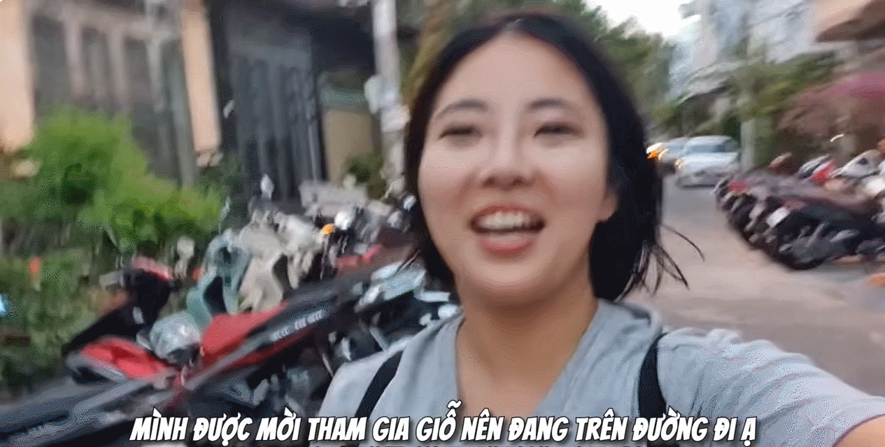 gif   khach nuoc ngoai lan dau di dam gio Viet Nam.png.gif