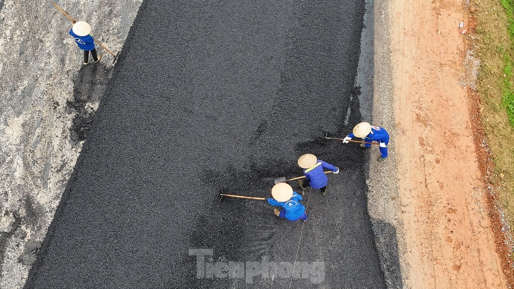 首都圏ハノイとバクザンを結ぶ約2000億ドンの路線が開通前に準備完了 写真3