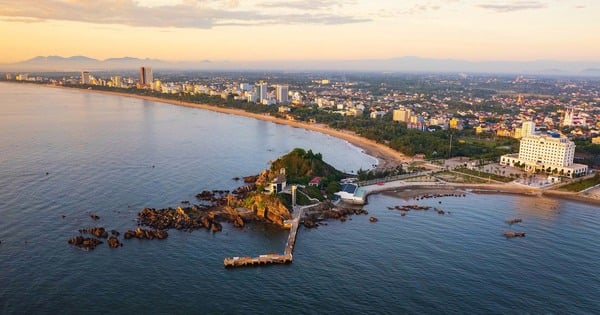 Holiday spots not everyone knows about in Cua Lo beach