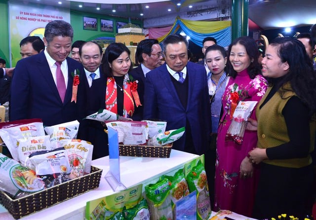 Le 3ème Festival des produits agricoles et de l'artisanat de Hanoi est sur le point d'ouvrir - Photo 1