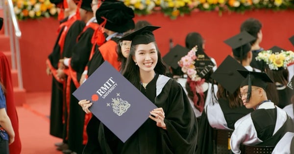 Phuong Anh, finaliste, a obtenu une maîtrise et se souvient de son rêve d'ouvrir un magasin de thé au lait.