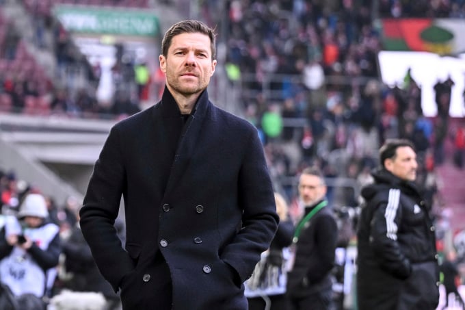 Leverkusens Trainer Xabi Alonso vor dem Auswärtsspiel in Augsburg in der Bundesliga am 13. Januar 2024. Foto: AP