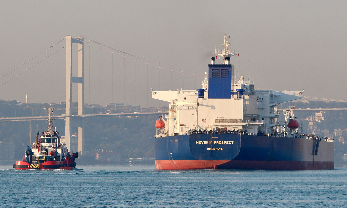 US blacklists 14 Russian oil tankers