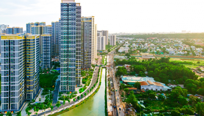 Die Attraktivität der Wohnsiedlung mit einer goldenen Lage und einem Lebensstil nach „amerikanischem Standard“ im Osten von Ho-Chi-Minh-Stadt