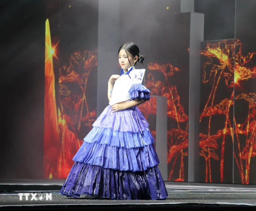 Ninh Binh: National costume performance at Miss Universe 2024 contest