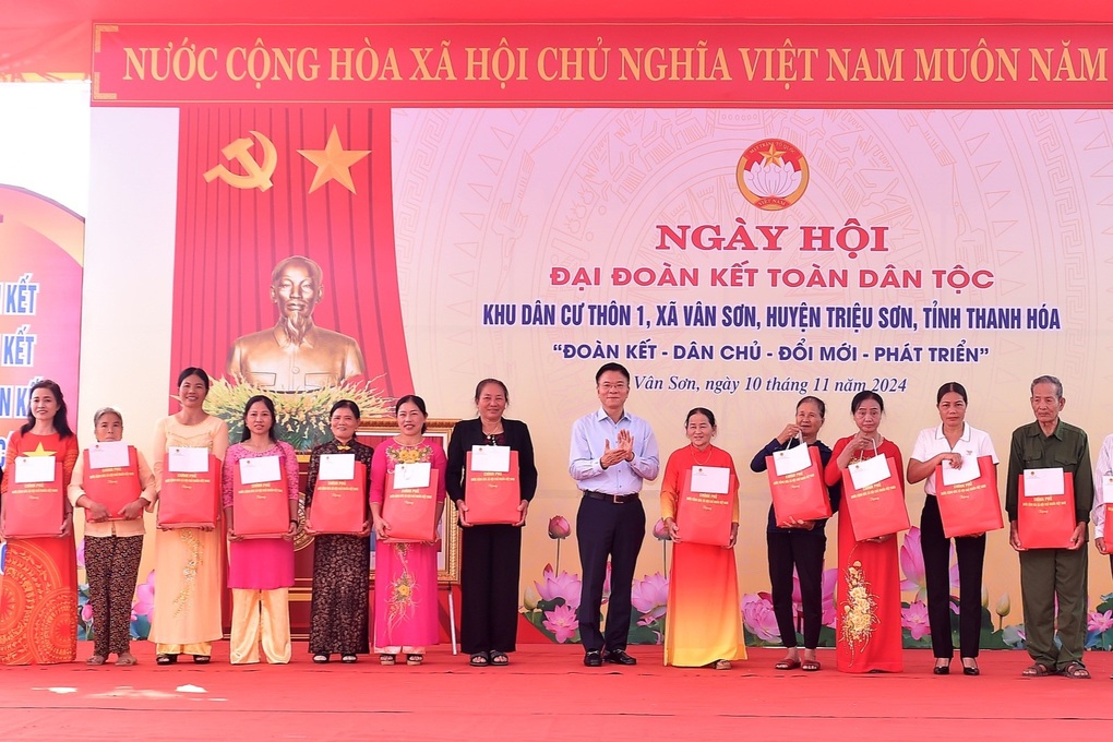 Phó Thủ tướng Lê Thành Long dự Ngày hội Đại đoàn kết dân tộc tại Thanh Hóa - 3