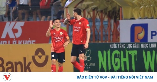 Đội hình tiêu biểu vòng 15 V-League 2023/2024: Vinh danh Quang Hải