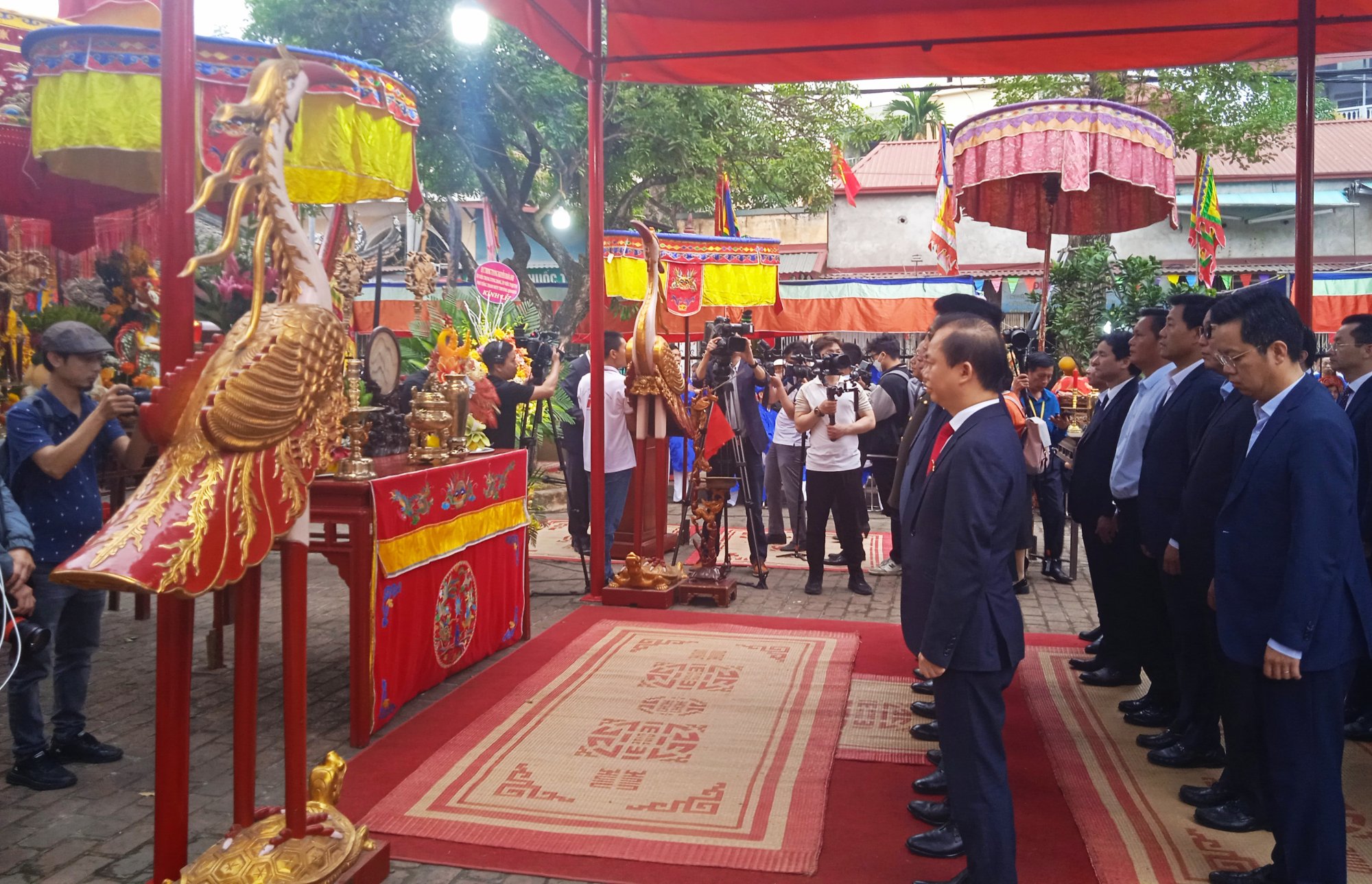 nhung phat hien moi ve cuoc doi su nghiep cua vua ly nam de hinh 1