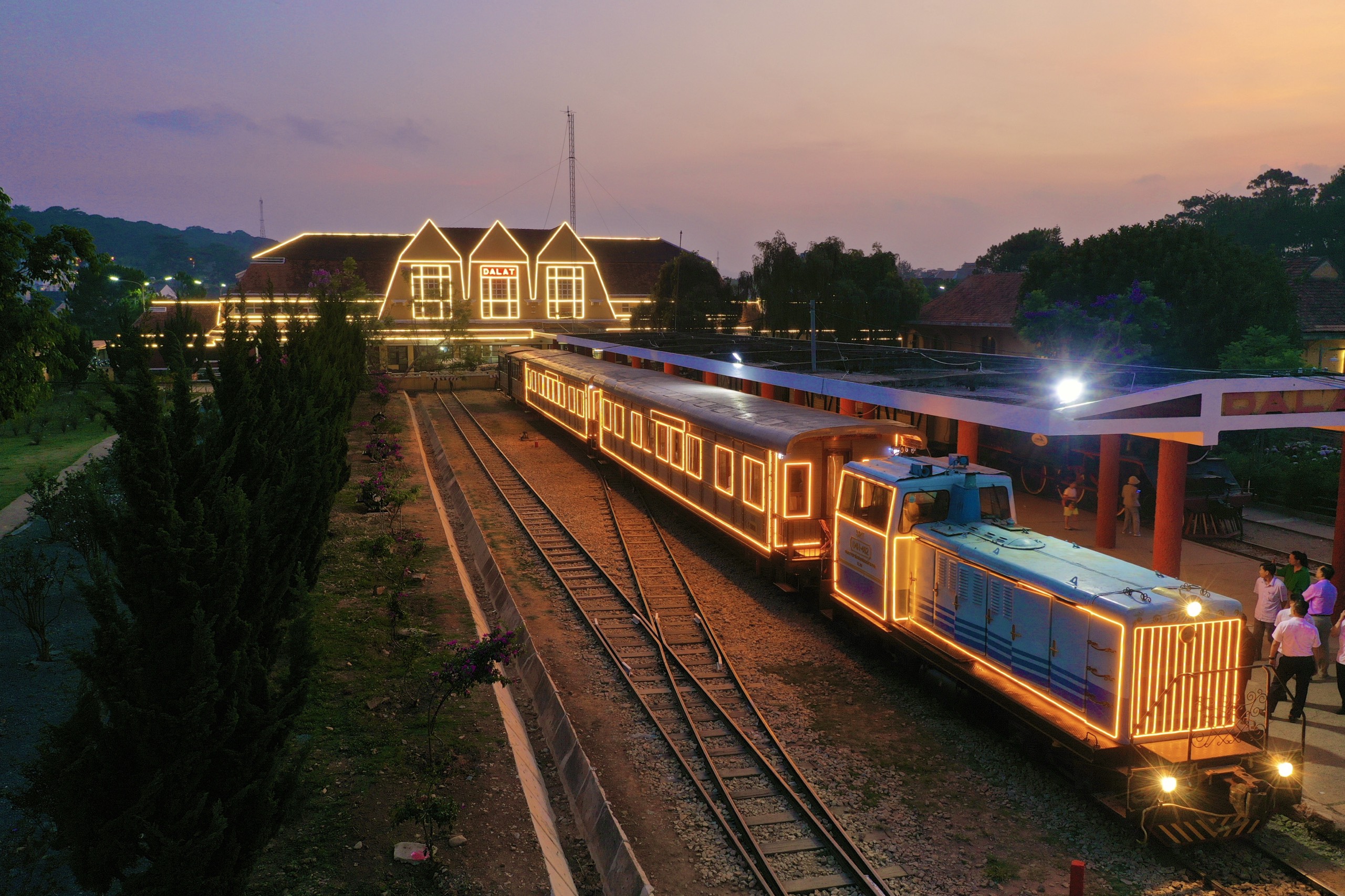 ベトナム鉄道が「ダラット夜の旅」を開始