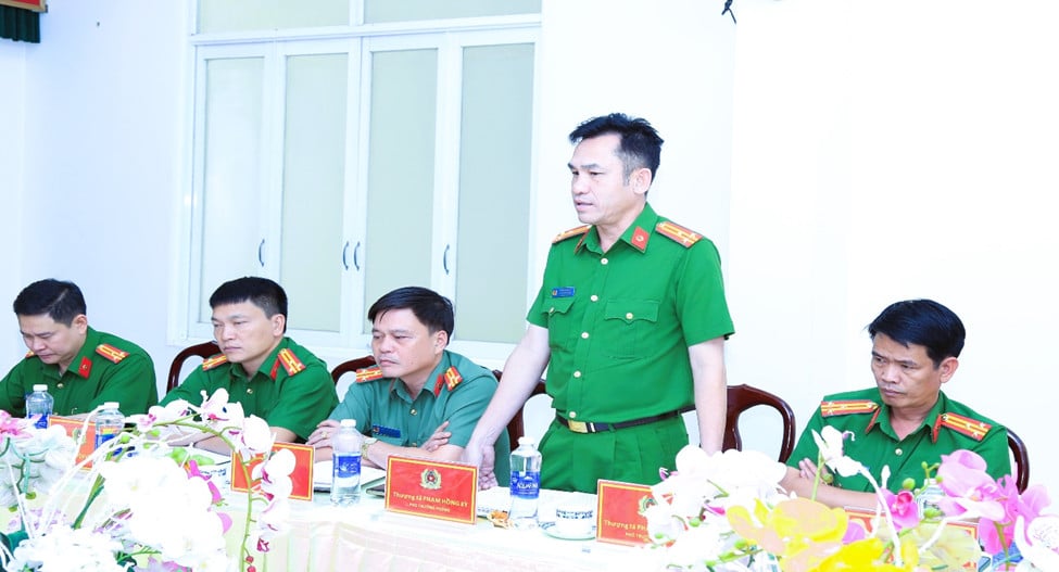 Événement - Le département de police environnementale inspecte les travaux dans la province de Dong Nai (Photo 4).