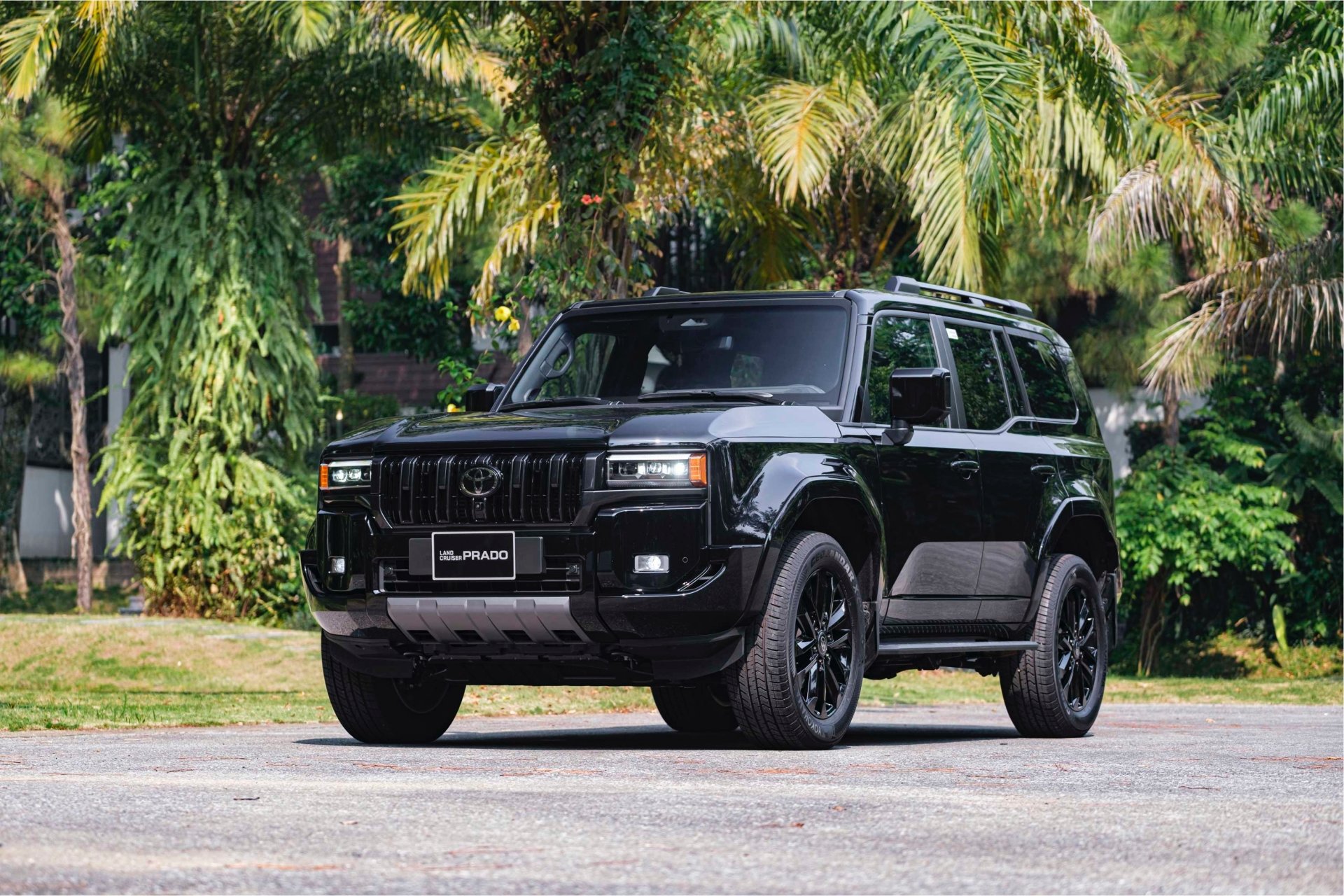 Toyota Land Cruiser Prado de nueva generación se lanza en el mercado de Vietnam Imagen 1