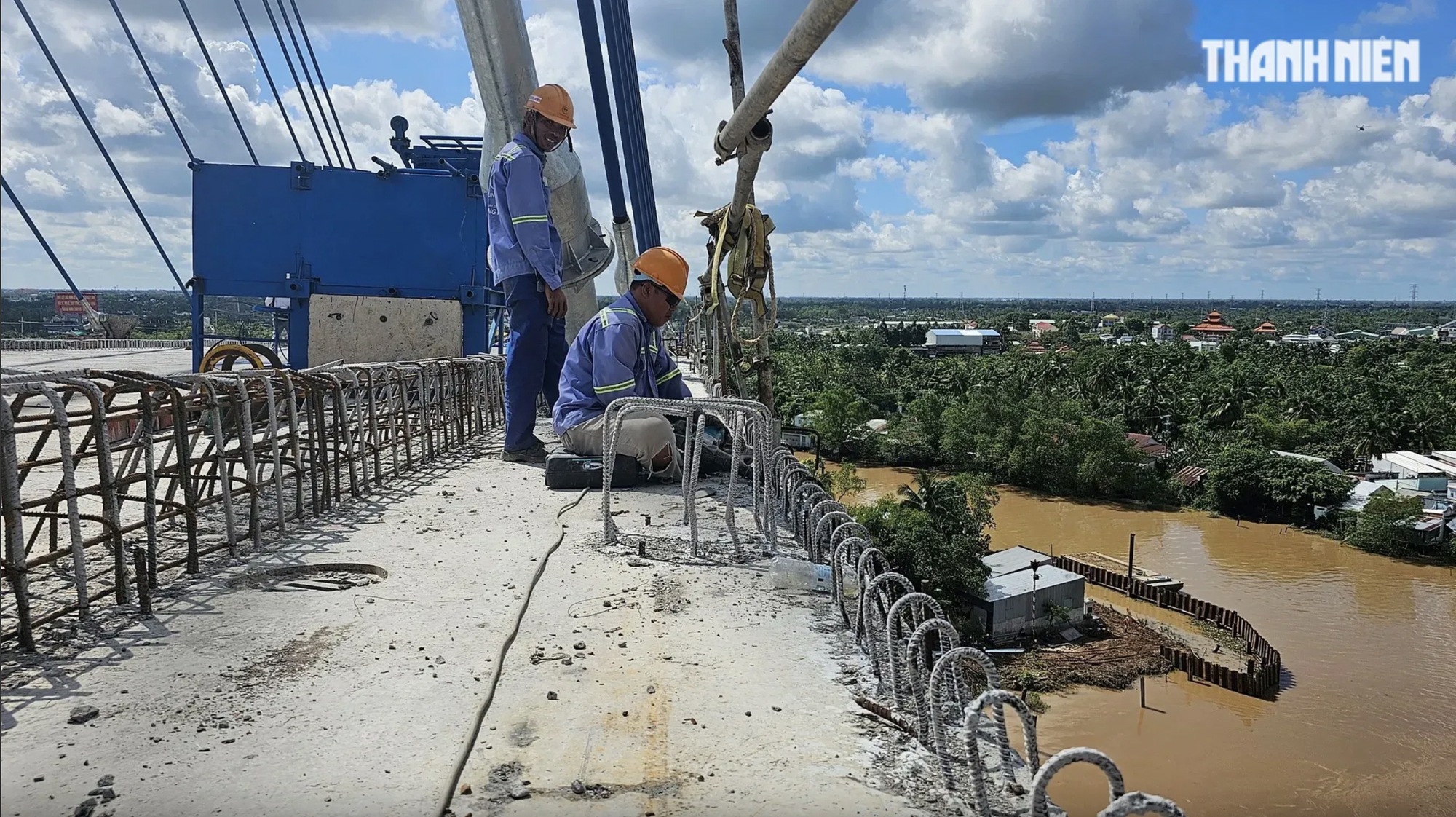 ‘Nước rút’ giải ngân cuối năm - Ảnh 2.