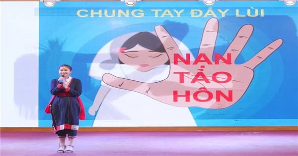 Trường Phổ thông Dân tộc nội trú THCS và THPT huyện Kim Bôi (Hòa Bình): Nói không với tảo hôn và hôn nhân cận huyết thống