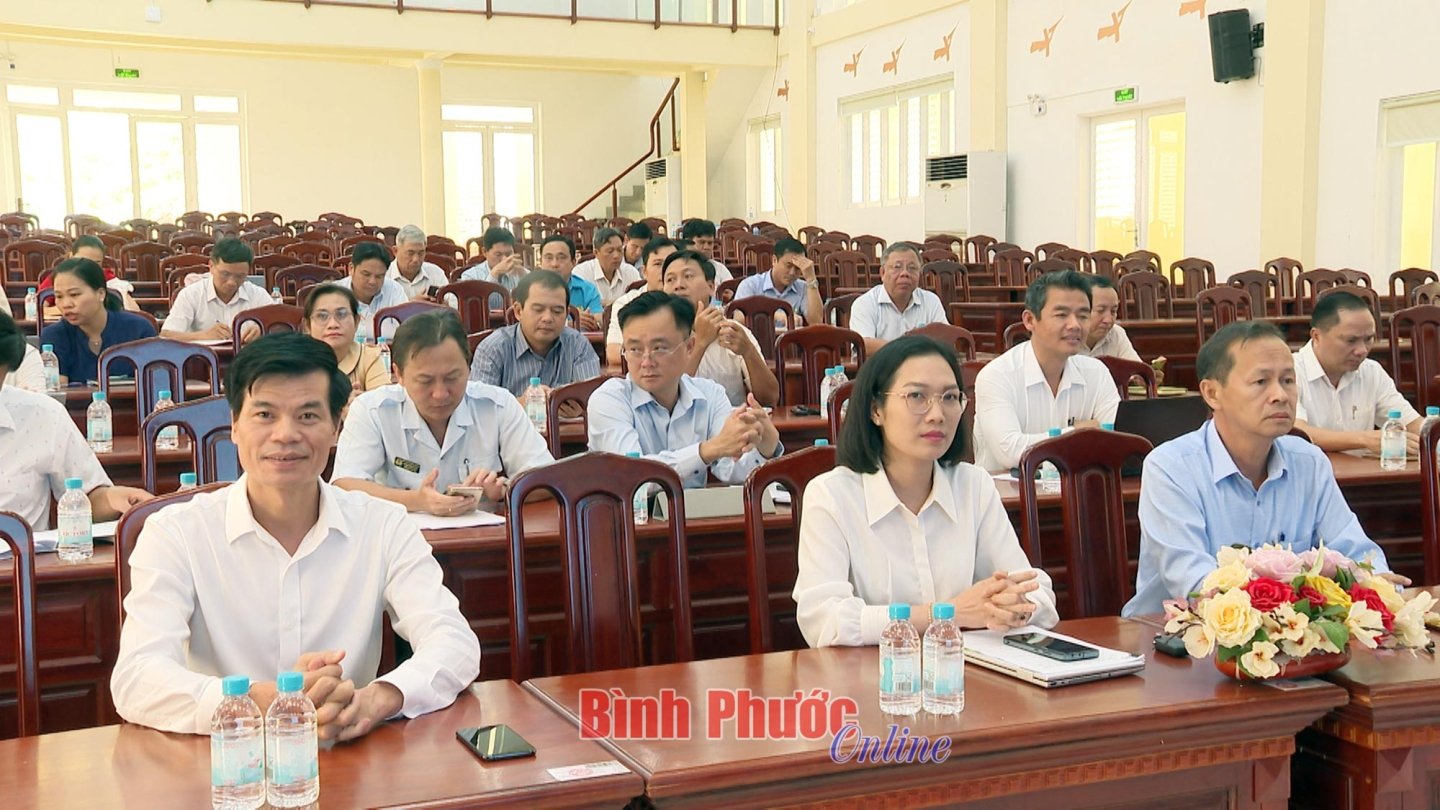 Binh Phuoc améliore les compétences en communication et la rétroaction d'informations pour les journalistes image 1