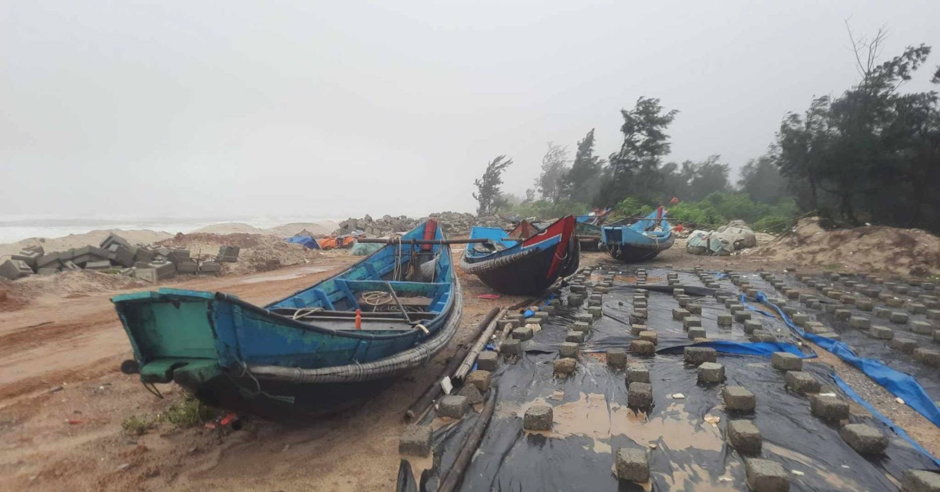 La tempête n°4 frappe Quang Binh - Quang Tri