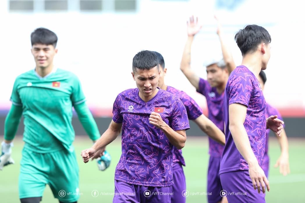 AFF Cup: Đội tuyển Việt Nam, đừng làm khó chính mình!- Ảnh 2.