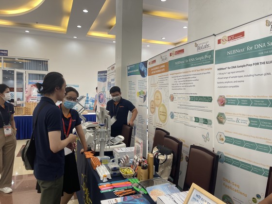 Các gian hàng trưng bày tại hội nghị ảnh 1