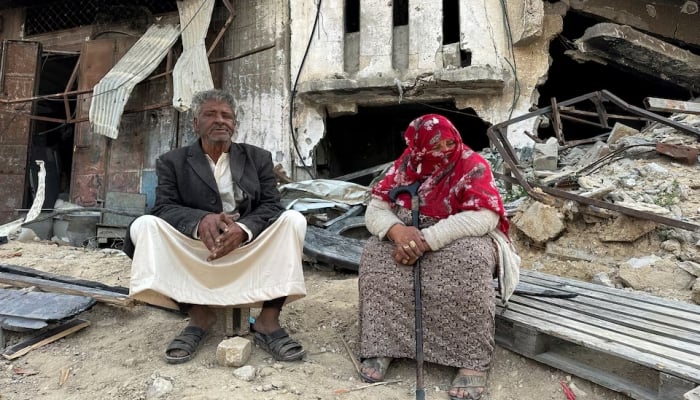 Families in Gaza cling to homes destroyed by Israel