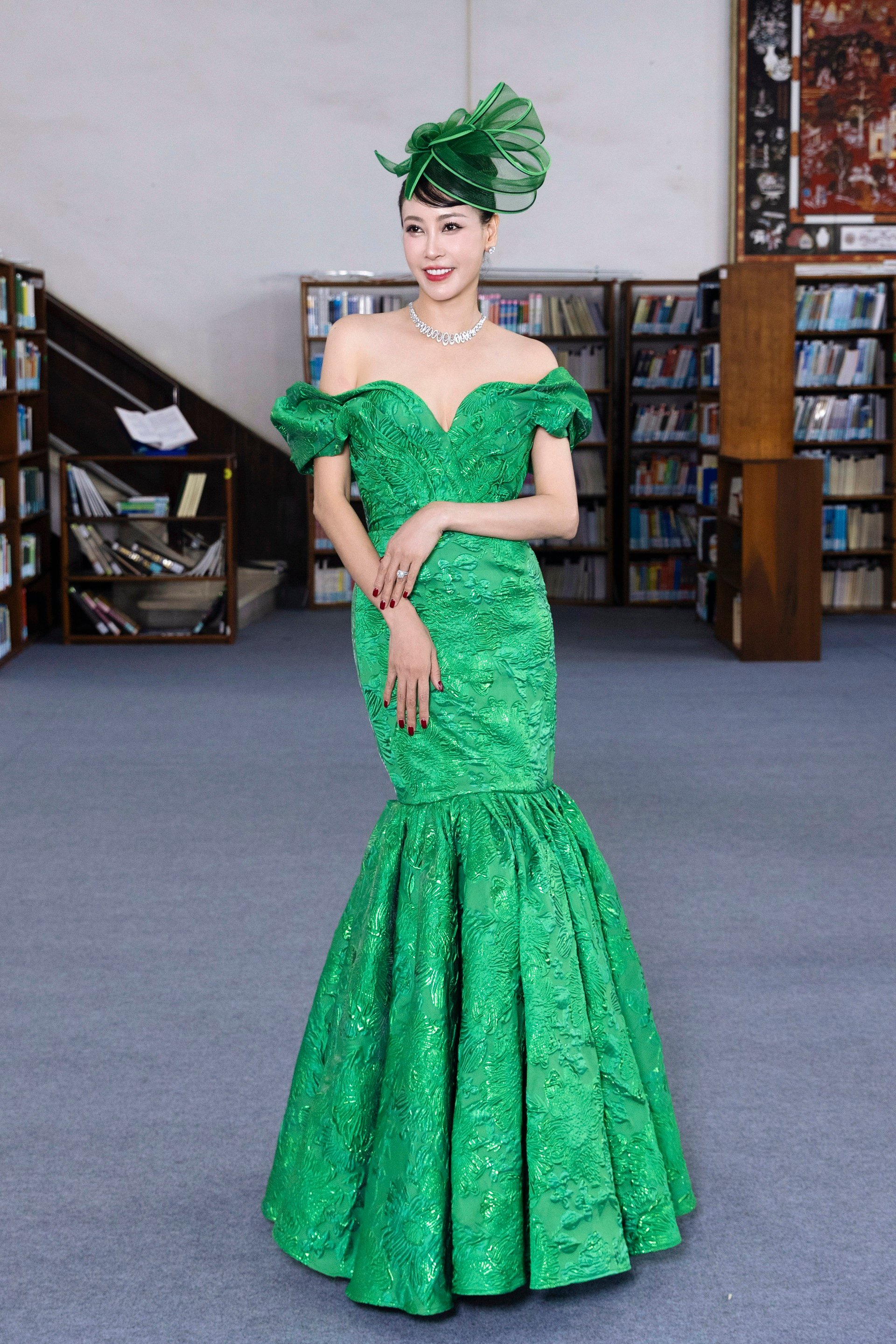 Hoa hậu Giáng My đọ sắc cùng diva Thanh Lam, gợi cảm tuổi trung niên - 2