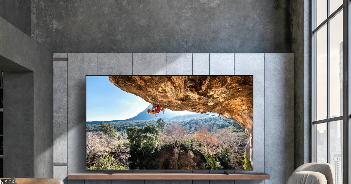 Samsung launches a range of 98-inch super-sized TVs, covering all segments