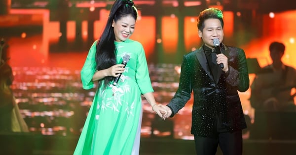 Anh Tho, Trong Tan et Tan Nhan chantent dans un programme artistique spécial