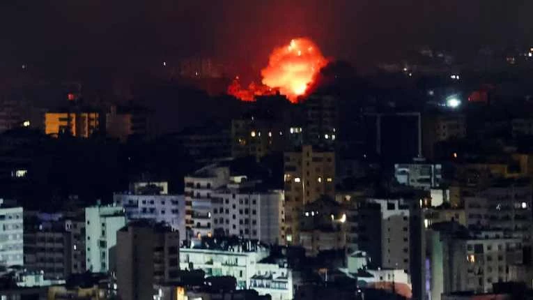 Israel không kích trung tâm thủ đô Beirut, Lebanon