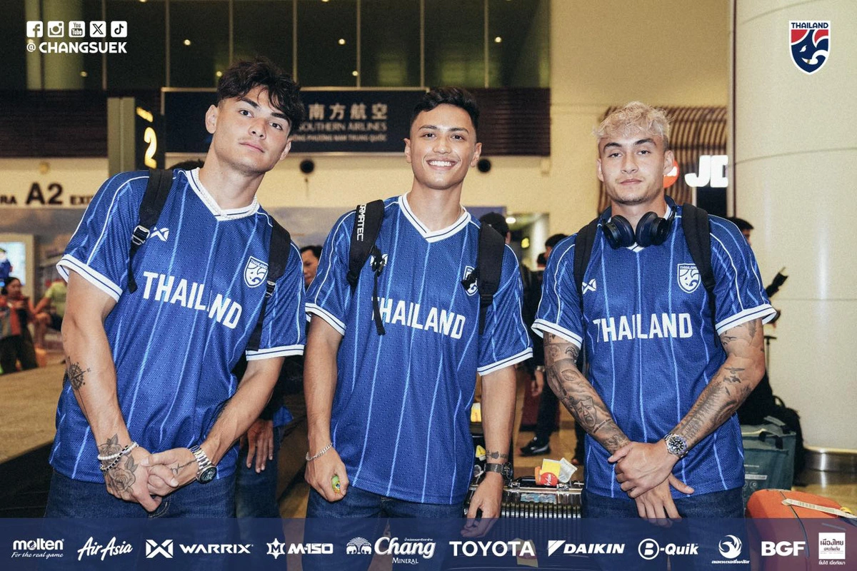 El equipo de Tailandia llega a Hanoi y se prepara para jugar contra el equipo de Vietnam