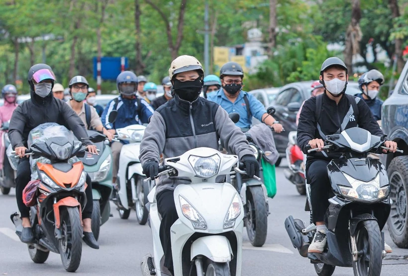 En el norte y la capital, Hanoi, continúan haciendo frío, con temperaturas por debajo de los 16 grados centígrados.