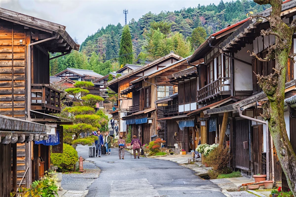 Drei Herbstwanderrouten in Japan