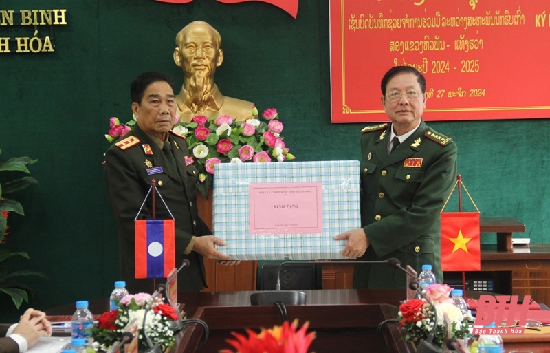 Signing of cooperation between Thanh Hoa Provincial Veterans Association and Hua Phan Provincial Veterans Association