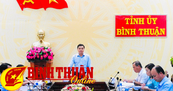 Thường trực Tỉnh ủy làm việc với Ban Thường vụ Hội Nông dân tỉnh về duyệt chương trình, văn kiện đại hội