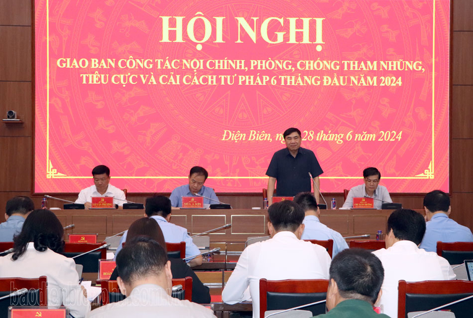 Giao ban công tác nội chính, phòng, chống tham nhũng, tiêu cực