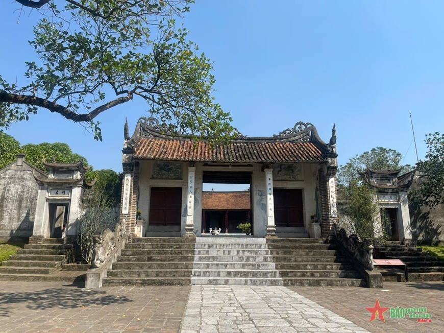 Explore the relics of Co Loa Citadel