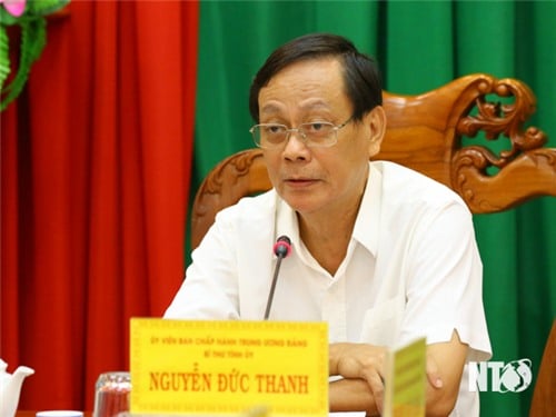 Comrade Nguyen Duc Thanh, Member of the Party Central Committee, Secretary of the Provincial Party Committee worked with the Party Executive Committee of the Provincial People's Committee.