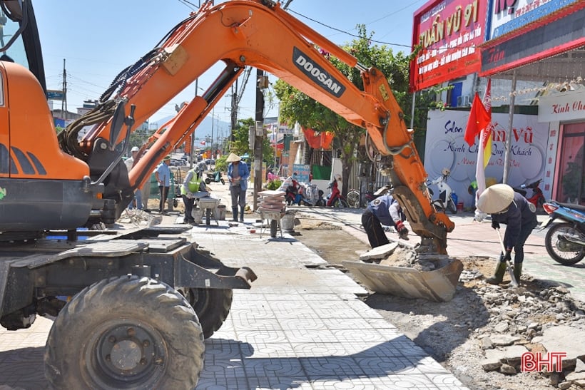 Accélération de la construction des projets prioritaires « résistants aux inondations » dans la ville de Ky Anh