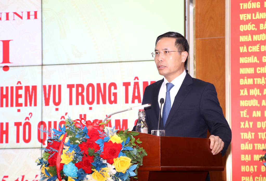 Auf der Konferenz sprach Genosse Pham Duc An, stellvertretender Sekretär des Provinzparteikomitees und Vorsitzender des Provinzvolkskomitees.