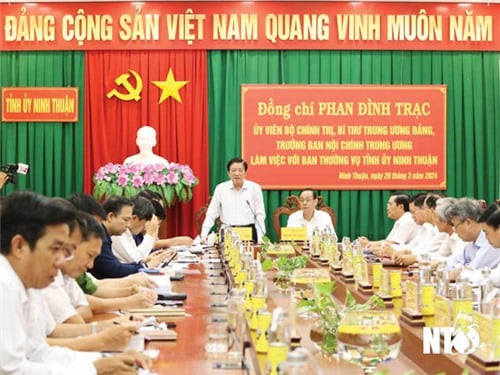 Đoàn công tác Ban Nội chính Trung ương làm việc với Ban Thường vụ Tỉnh ủy