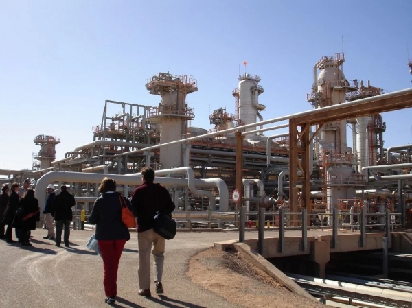 Algeria speeds up exploration with "giant" Chevron