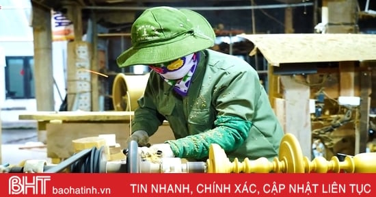 Nhộn nhịp không khí tết ở làng mộc nổi tiếng Hà Tĩnh